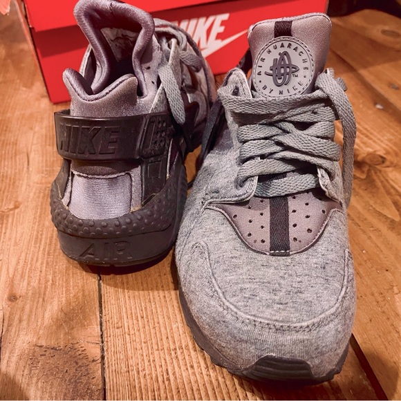 NIKE AIR HUARACHE RUN TP “FLEECE” GREY-BLACK SZ 8 [749659-002] - Picture 4 of 16